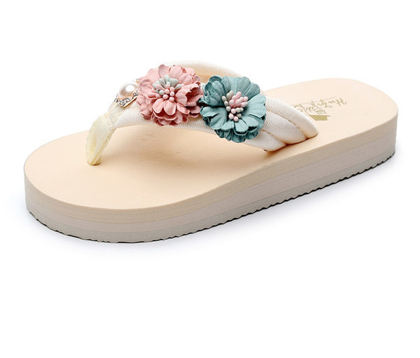 Model nou de papuci copii cu flori - mai multe modele