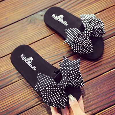 Alkalmi gyerekpapucs pöttyös szalaggal