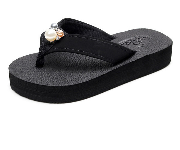 Pärlkaunistusega ja lillemotiividega sussid tüdrukutele varvaste vahel