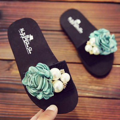 Novi model dječjih papuča sa 3D elementom za djevojčice