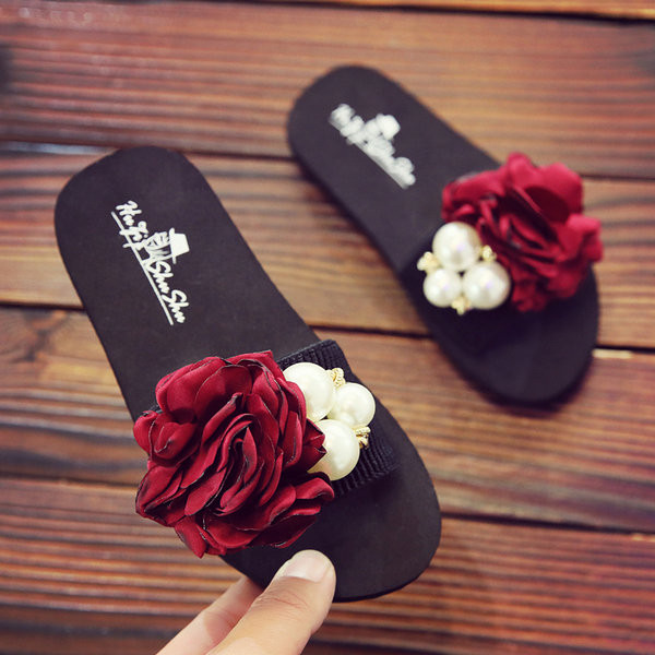 Novi model dječjih papuča sa 3D elementom za djevojčice