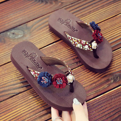 Gyerekpapucs textilpánttal az ujjakon keresztül