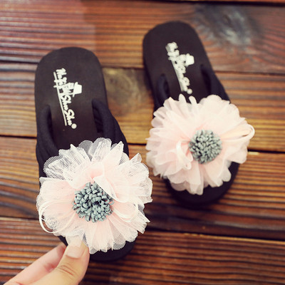 Ежедневни момичешки чехли с 3D елемент