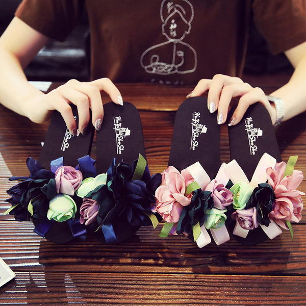 Детски чехли с 3D елементи