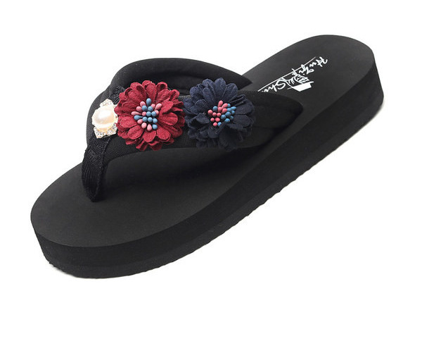 Alkalmi gyerekpapucs 3D elemmel - a lábujjakon keresztül