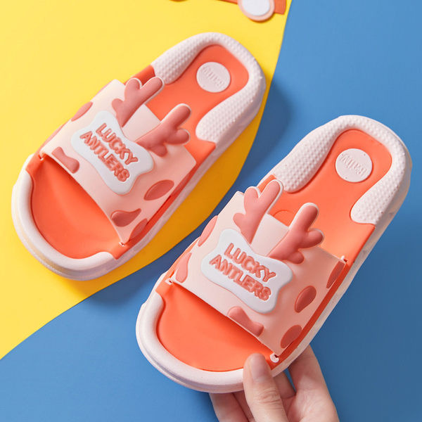 Παιδικές παντόφλες με επιγραφή και επίπεδη σόλα - τέσσερα χρώματα