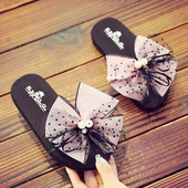 Dječje papuče za djevojčice s trakom i bisernim ukrasom