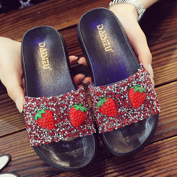 Särava efektiga laste sussid - kolme värvi