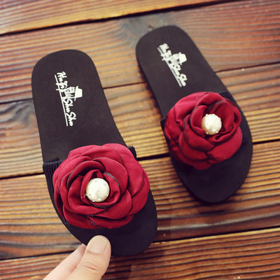 Casual παντόφλες με τρισδιάστατο στοιχείο για κορίτσια