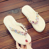 Παντόφλες για κορίτσια με λουράκι στα δάχτυλα και διακοσμητικές πέτρες