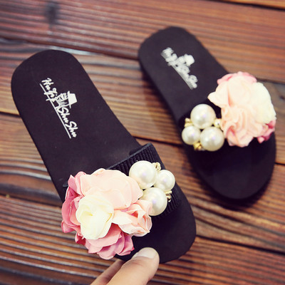 Gyermek papucs 3D virágokkal és gyöngyökkel