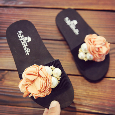 Gyermek papucs 3D virágokkal és gyöngyökkel