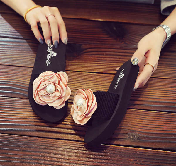 Casual παιδικές καλοκαιρινές παντόφλες με τρισδιάστατο στοιχείο