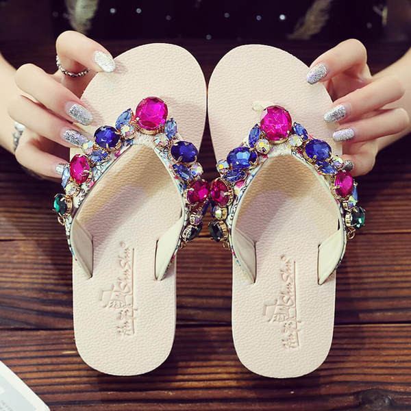 Ljetne dječje papuče s kamenčićima u boji - kroz prste