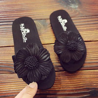 Moodsad 3D lilleelemendiga lastesussid