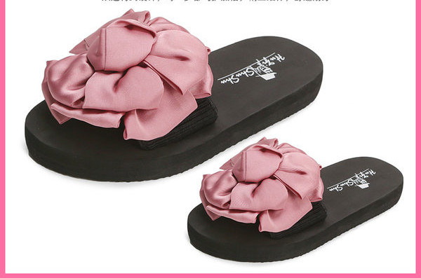 Παιδικές παντόφλες με υφασμάτινο τρισδιάστατο λουλούδι