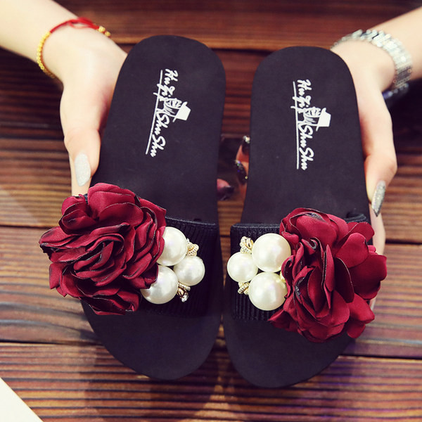 Modern gyerekpapucs 3D elemmel - többféle színben