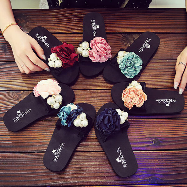 Modern gyerekpapucs 3D elemmel - többféle színben