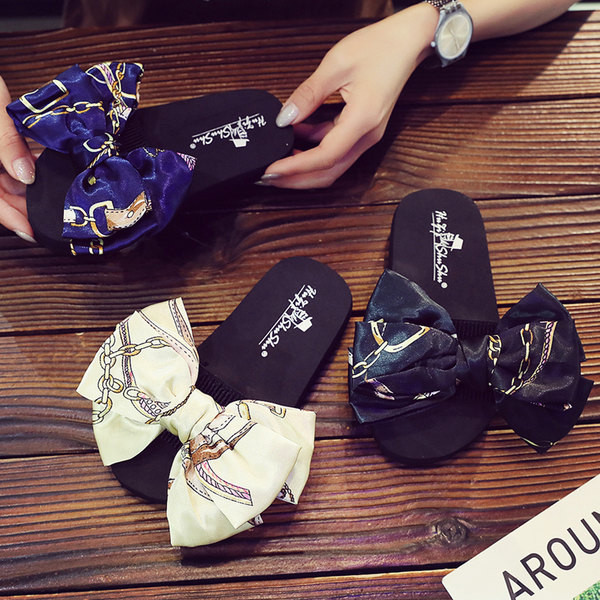 Papuče za djevojčice s velikom tekstilnom trakom