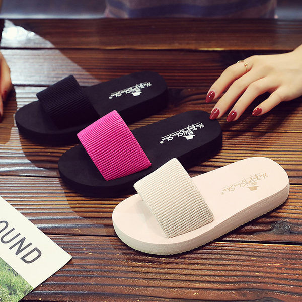 Παιδικές παντόφλες σε τρία χρώματα για κορίτσια