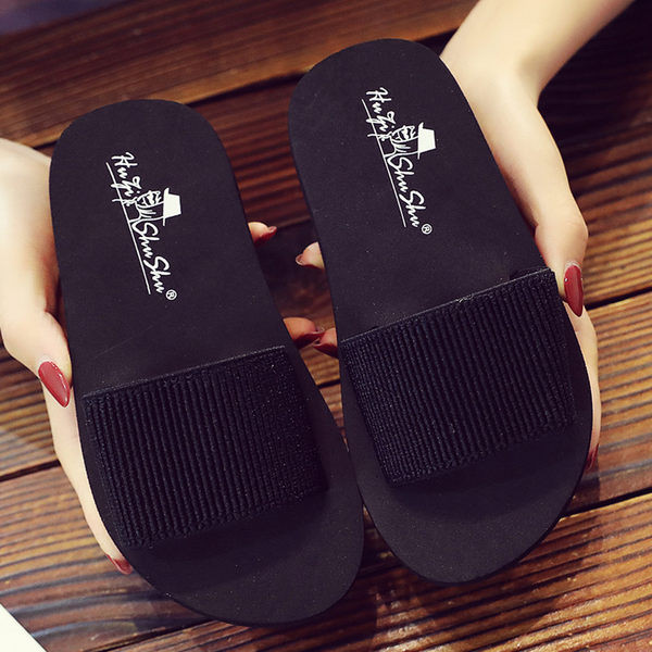 Παιδικές παντόφλες σε τρία χρώματα για κορίτσια