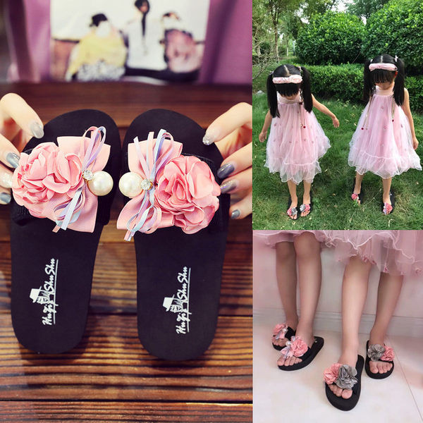 Papucs lányoknak 3D virággal és szalaggal