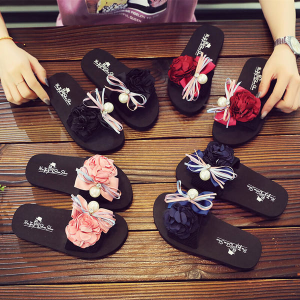 Papucs lányoknak 3D virággal és szalaggal