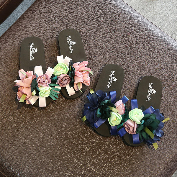 Novi model dječjih papuča sa 3D elementom za djevojčice