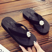 Gyönggyel ellátott, alkalmi gyerekcipő lányoknak