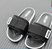 Kleebiste ja lameda tallaga lastesussid