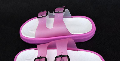 Νέο μοντέλο καλοκαιρινές παντόφλες για αγόρια με επίπεδη σόλα