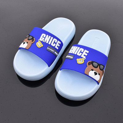 Παιδικές λαστιχένιες παντόφλες με απλικέ χρώματος