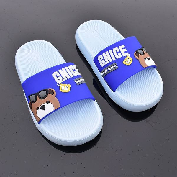 Παιδικές λαστιχένιες παντόφλες με απλικέ χρώματος