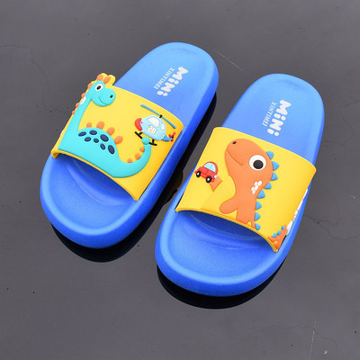 Dječje papuče s ravnim potplatom i aplikacijom - tri boje