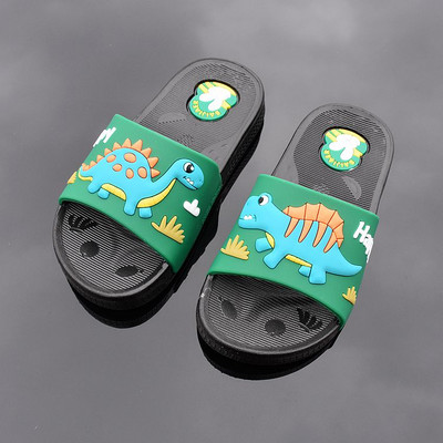 Λαστιχένιες παντόφλες για αγόρια με απλικέ χρώματος