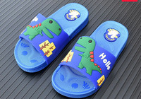 Καλοκαιρινές παντόφλες για αγόρια - πολλά μοντέλα