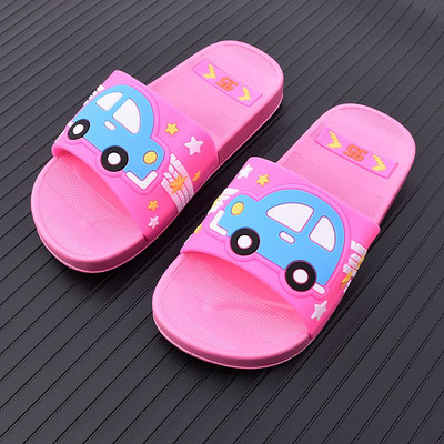 Καλοκαιρινές παντόφλες για αγόρια - πολλά μοντέλα