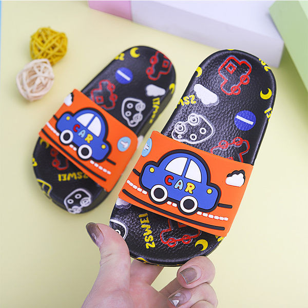 Λαστιχένιες παιδικές παντόφλες με πολύχρωμες εφαρμογές