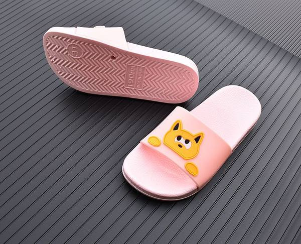 Lapos talpú nyári gyerekpapucs fiúknak