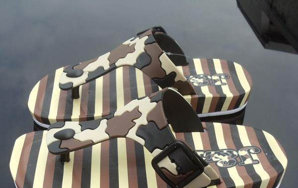 Nyári, lábujjak feletti gyermekpapucs új modellje fiúknak vagy lányoknak