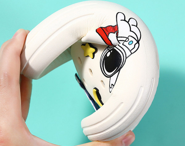 Alkalmi gyerekpapucs rátéttel