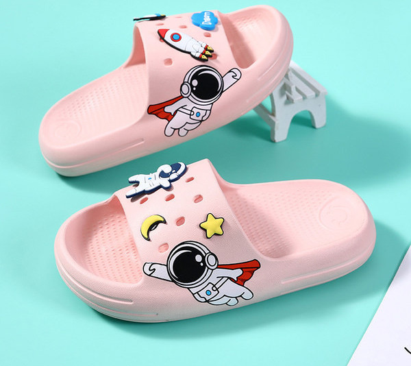 Alkalmi gyerekpapucs rátéttel