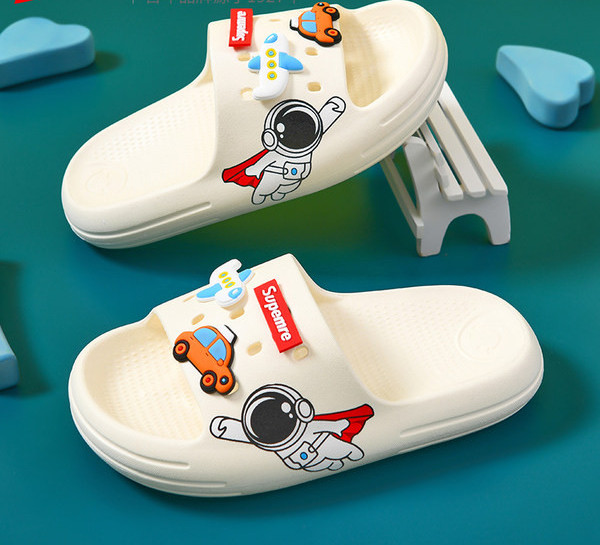 Alkalmi gyerekpapucs rátéttel