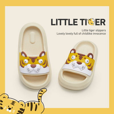 Casual παιδικές παντόφλες με τρισδιάστατο στοιχείο για αγόρια