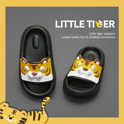 Casual παιδικές παντόφλες με τρισδιάστατο στοιχείο για αγόρια