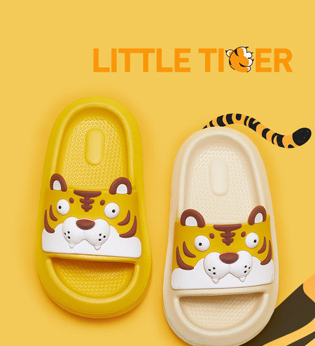 Casual παιδικές παντόφλες με τρισδιάστατο στοιχείο για αγόρια