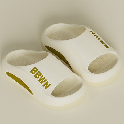 Λαστιχένιες παντόφλες με επιγραφή για παιδιά