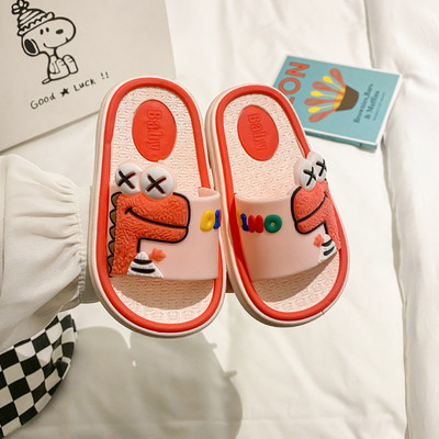 Gyermek gumipapucs színes rátéttel és felirattal