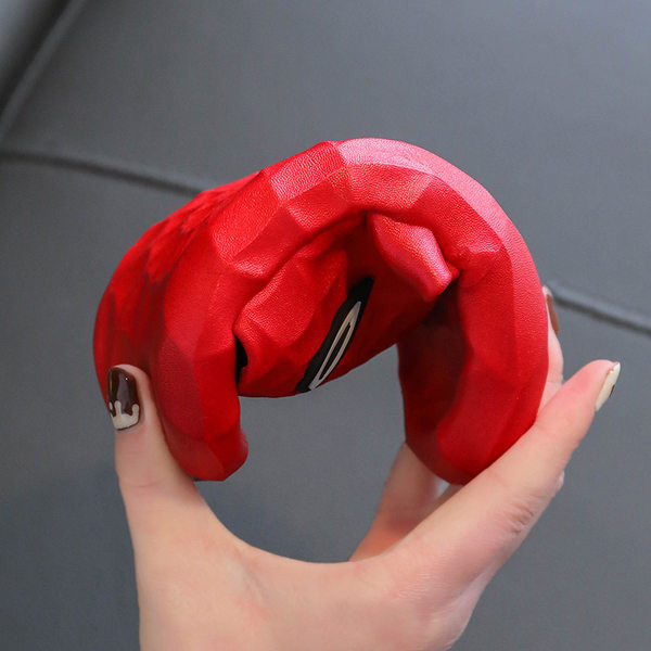 Mitmes värvitoonis aplikatsiooniga lastesussid - poistele