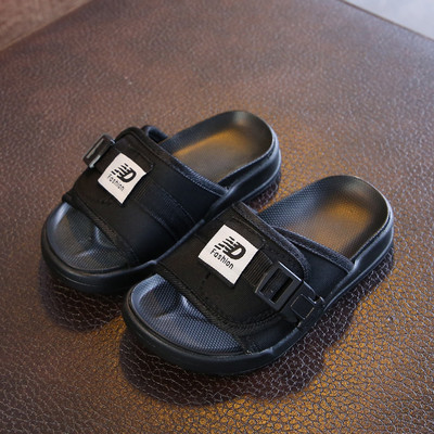 Laste sussid tekstiilist rihmade ja plastikust lukuga